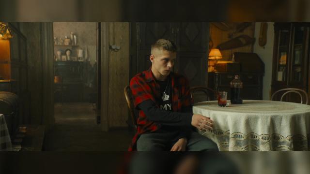 Серия 1 - 1 серия, 1 сезона, сериала Вампиры средней полосы (2021)