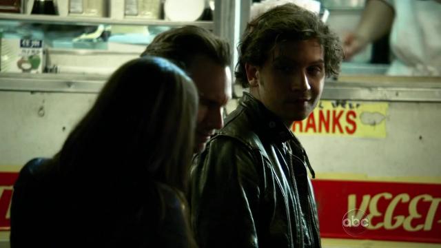 Parachute Jane - 4 серия, 1 сезона, сериала Забытые (2009)