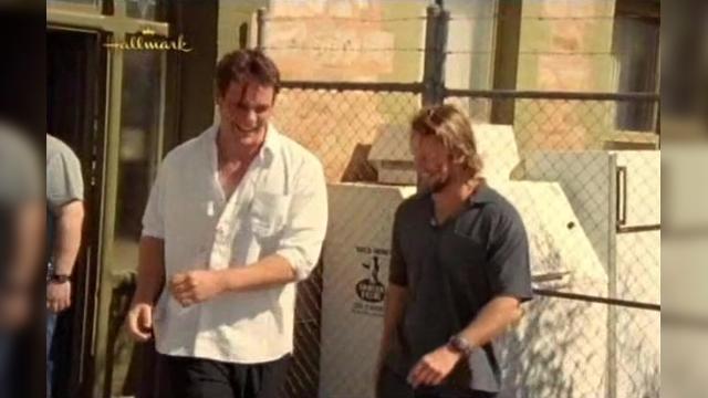 Desperate and Dateless - 15 серия, 4 сезона, сериала Дочери Маклеода (2001)