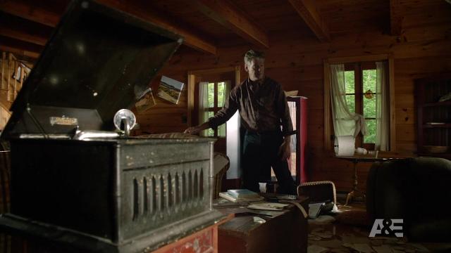 Part 2 - 2 серия, 1 сезона, сериала Мешок с костями (2011)