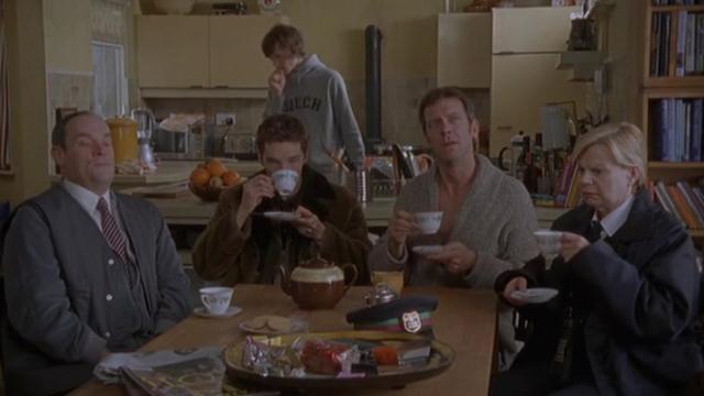 1 серия, 1 сезона, сериала Немного за сорок (2003)