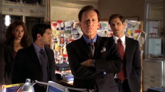 Dial M for Monica - 9 серия, 1 сезона, сериала Акула (2006)