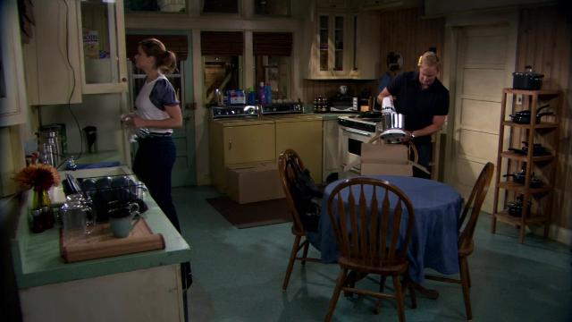 Gary Marries Off His Ex - 3 серия, 1 сезона, сериала Холостяк Гари (2008)