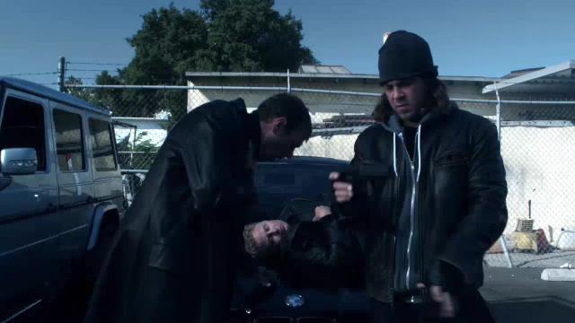 The Homecoming Job - 2 серия, 1 сезона, сериала Грабь награбленное (2008)