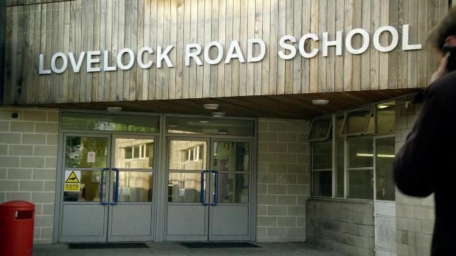 Scaredy Cat (2) - 5 серия, 1 сезона, сериала Торн: Соня (2010)