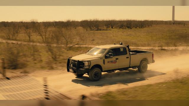 Hell has a Front yard - 3 серия, 1 сезона, сериала Лэндмен (2024)